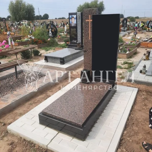 Одинарний пам'ятник 6