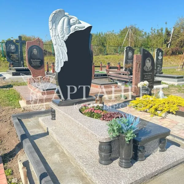 Одинарний пам'ятник 39