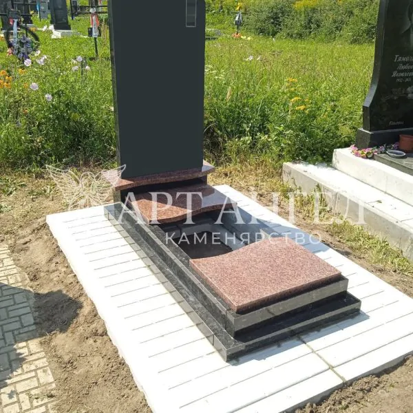 Одинарний пам'ятник 1