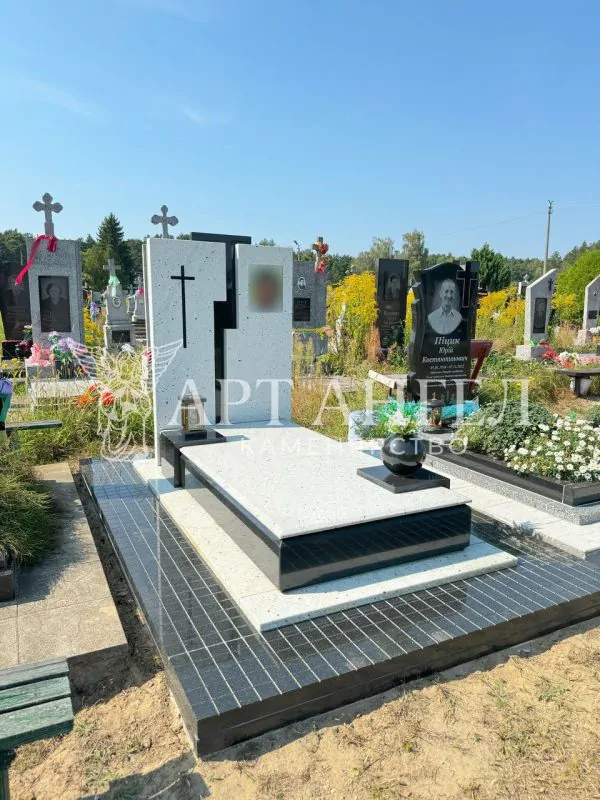 Одинарний пам'ятник 38