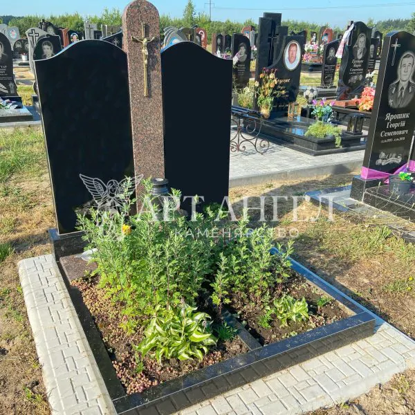 Подвійний пам'ятник 5