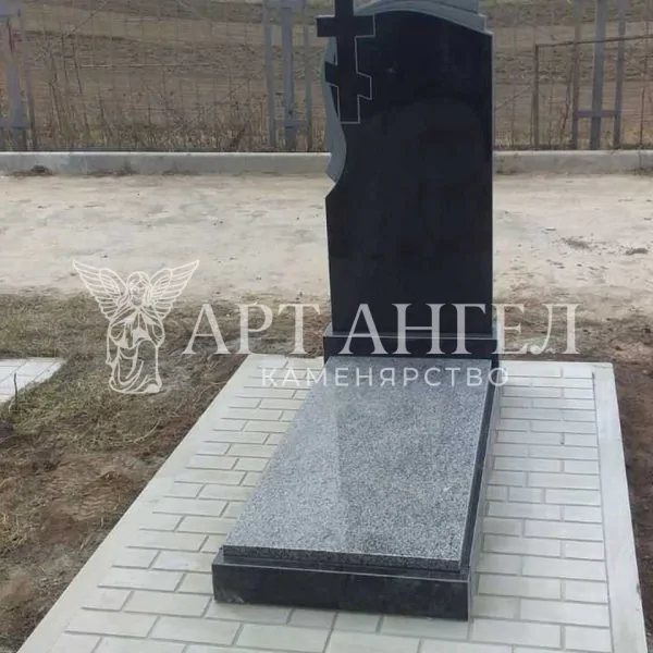 Одинарний пам'ятник 3