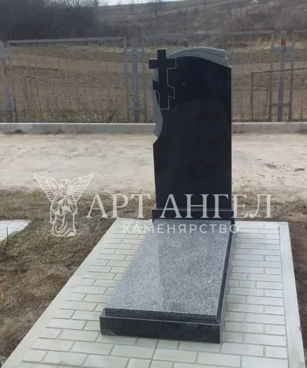 Одинарний пам'ятник 3