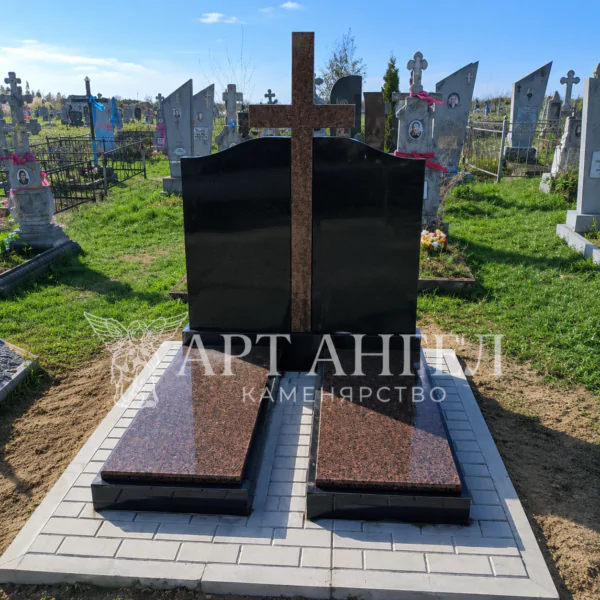 Подвійний пам'ятник 6
